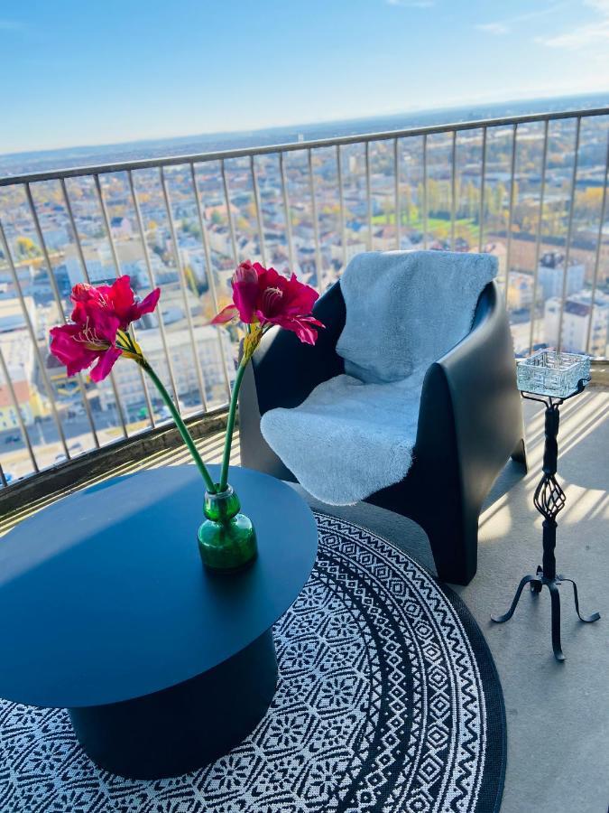 Hotelturm Augsburg Appartment 29 Stock 外观 照片